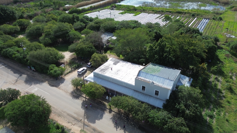 4 Bedroom Property for Sale in Redelinghuys Western Cape